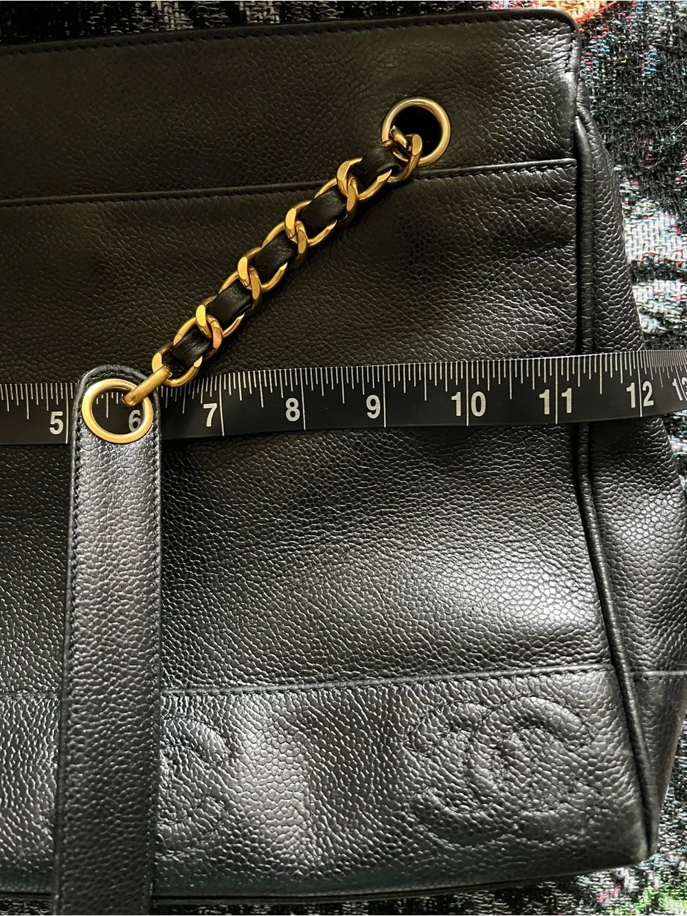 CHANEL classic shoulder
